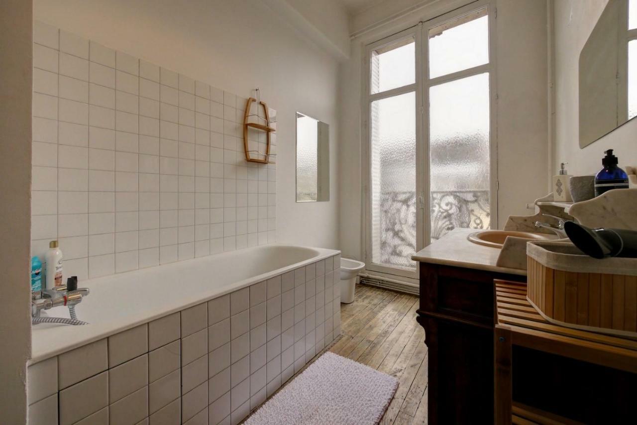 Au Coeur De Ville Troyes Exteriör bild
