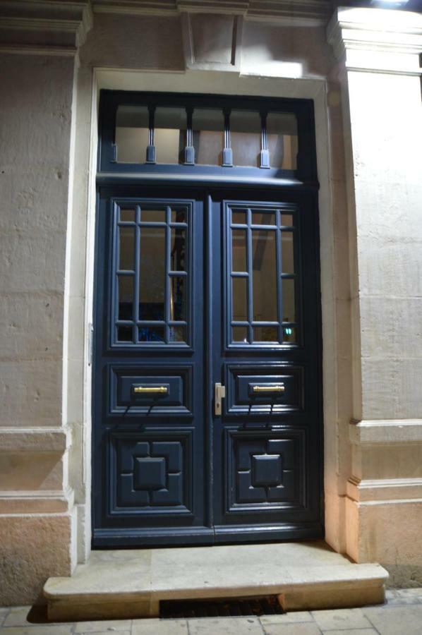 Au Coeur De Ville Troyes Exteriör bild