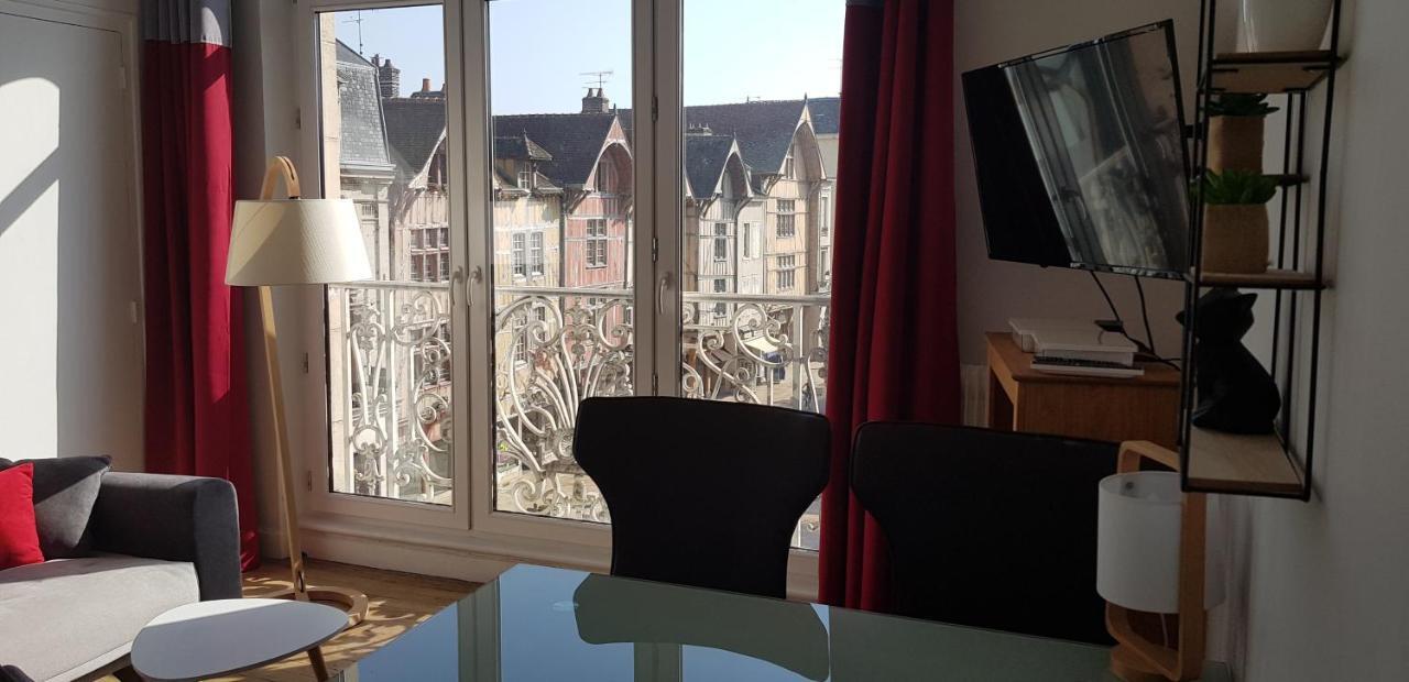 Au Coeur De Ville Troyes Exteriör bild
